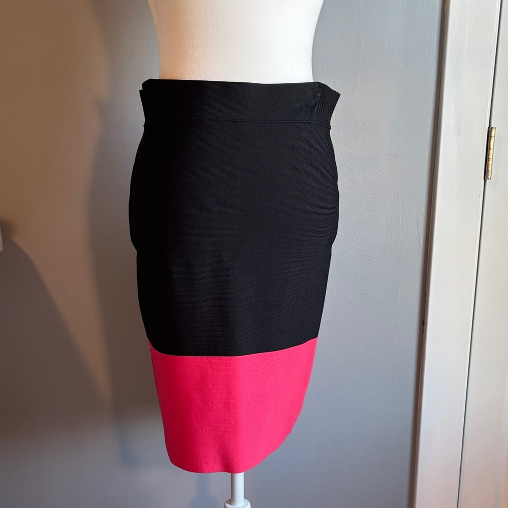 BCBGMaxAzria Black and Pink Pencil Skirt